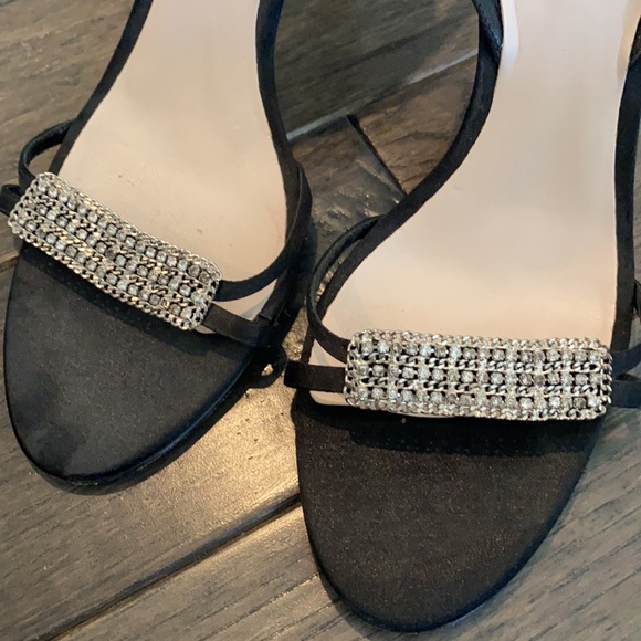 BCBG Max Azria sandals with Crystal detail - Picture 3 of 5